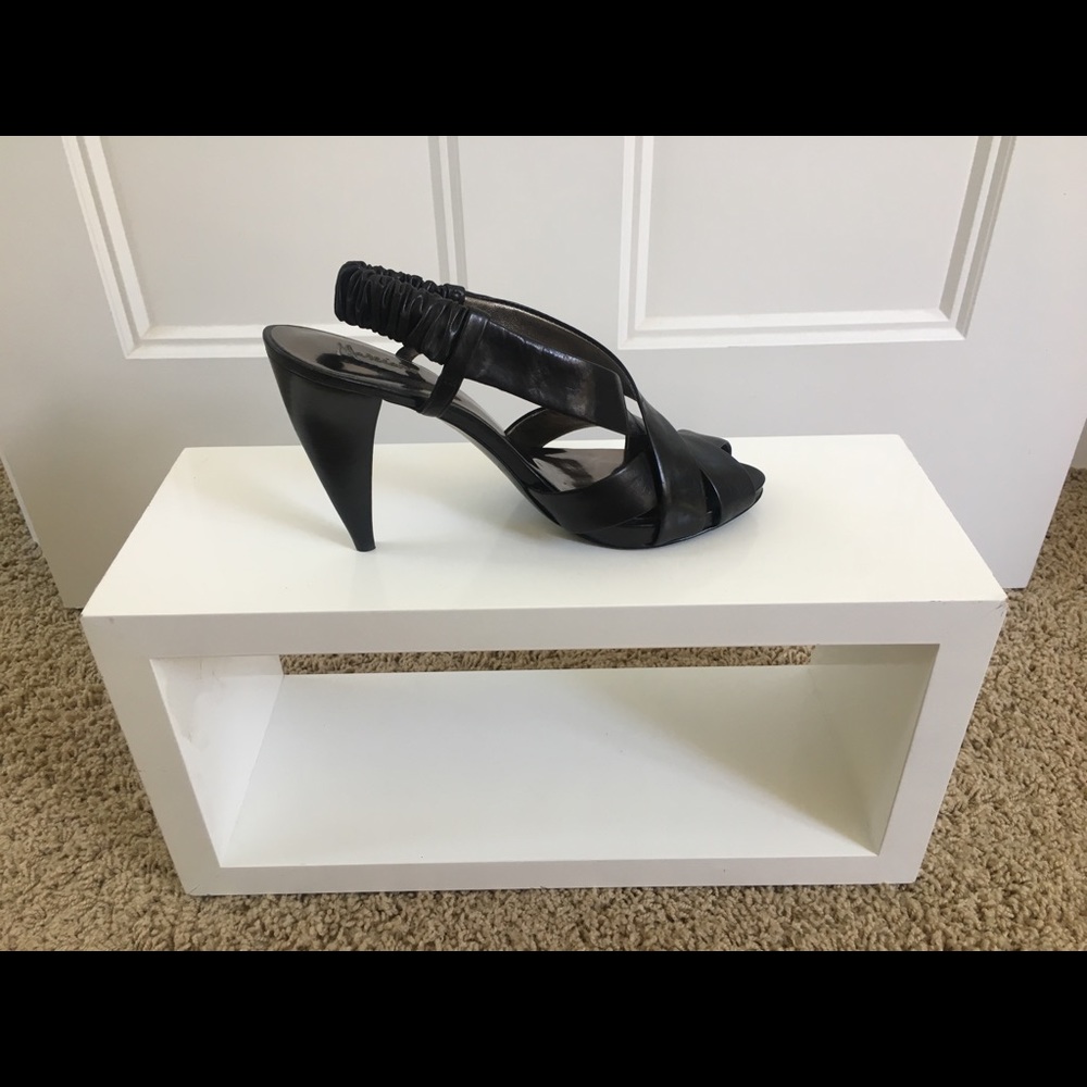 MARCIANO LEATHER GATHERED BACK HEEL